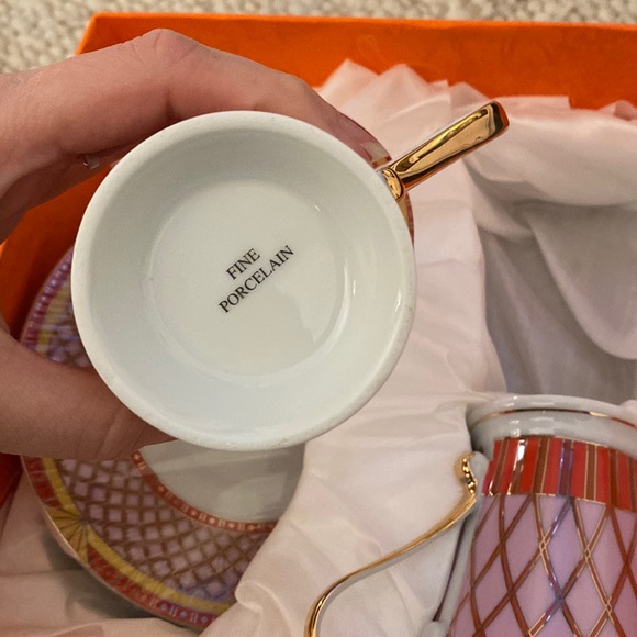 Fine Porcelain Tea Cup Set for Two Brand New - Picture 7 of 8